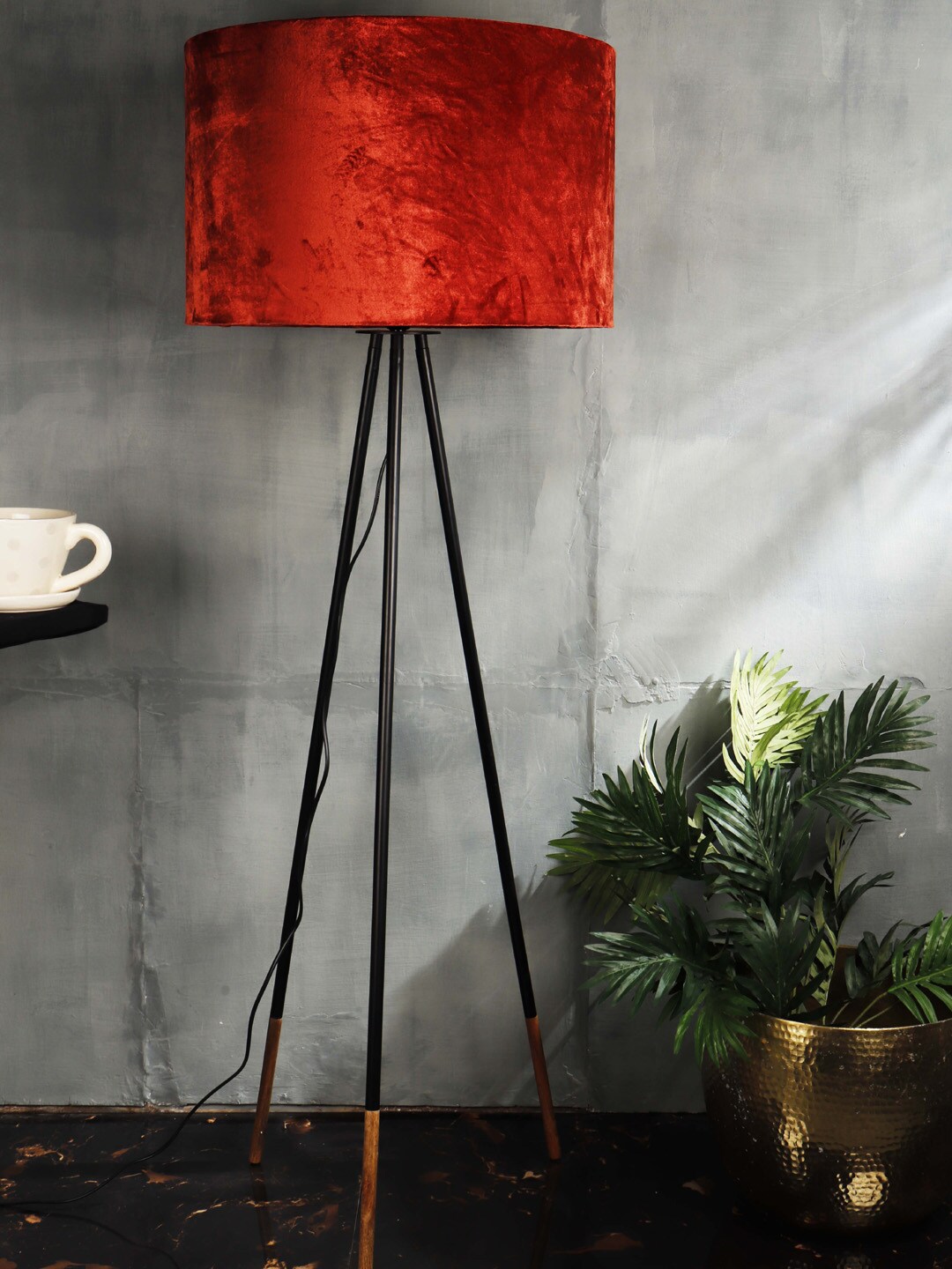 Grated Ginger Rust Red & Black Solid Handcrafted Tripod Lamp with Shade Price in India