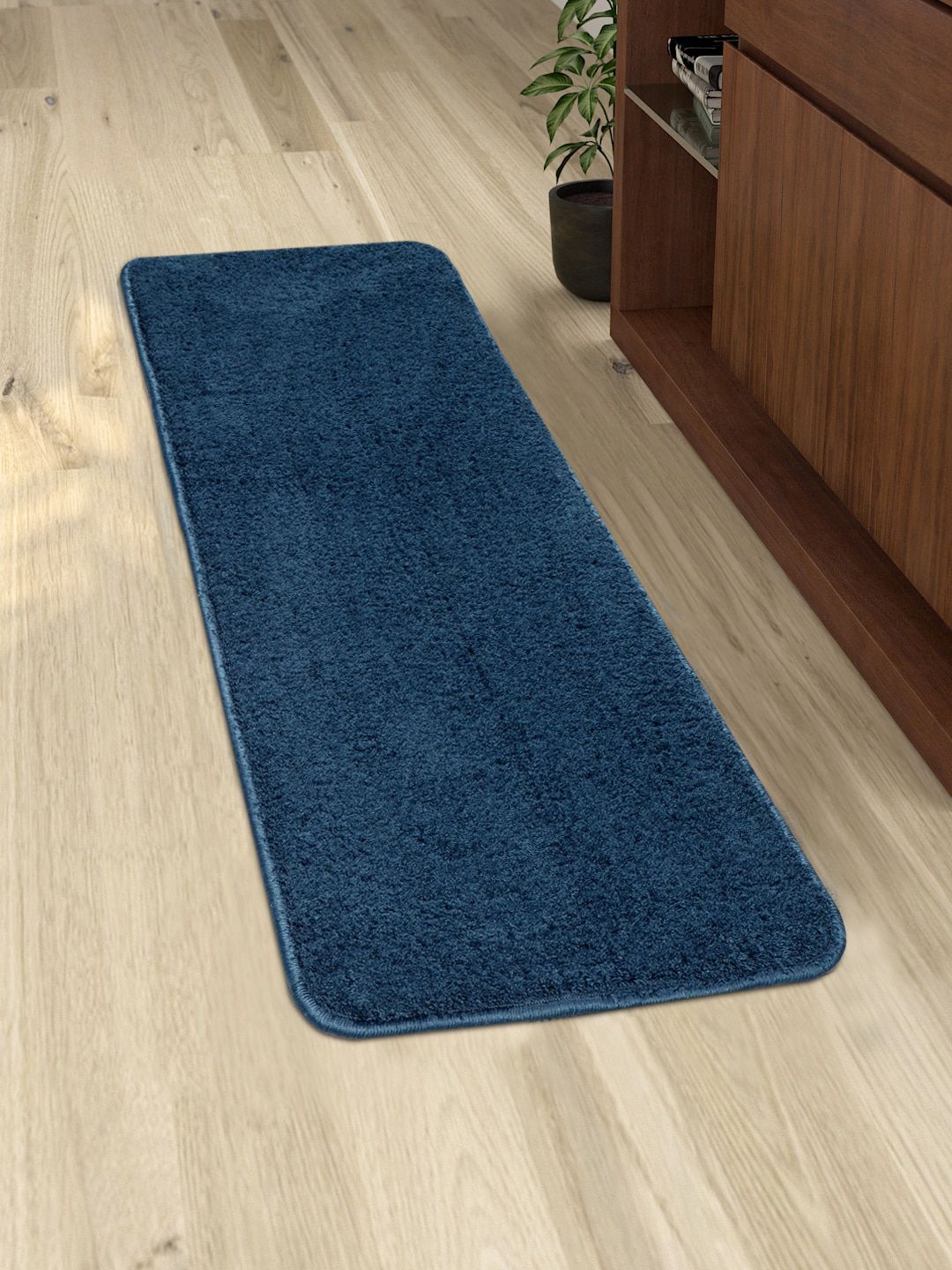 Saral Home Blue Solid Neon Shaggy Anti-Skid Floor Runner Price in India