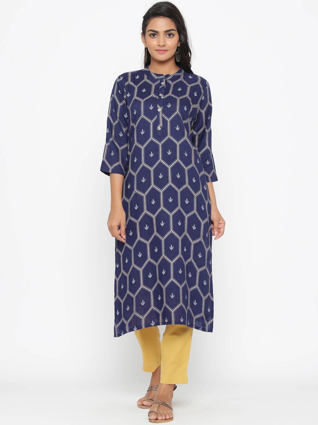 WomenMagic Women Blue & White Printed Straight Kurta