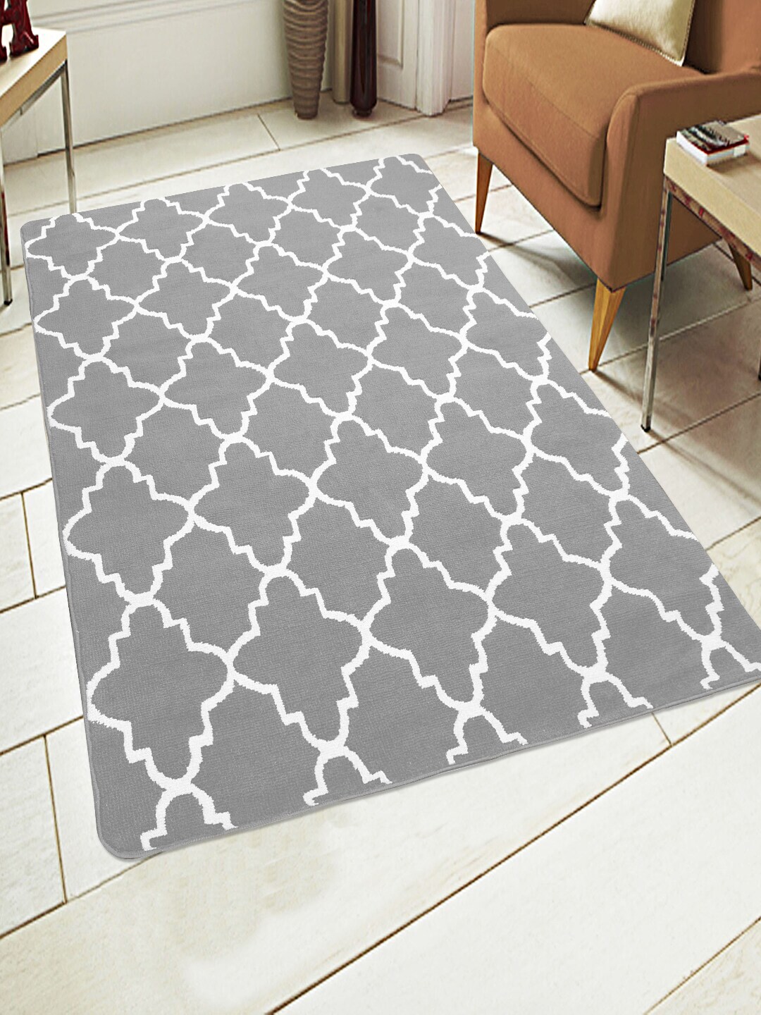 Saral Home Grey & White Geometric Ogee Designer Anti-Skid Carpet Price in India