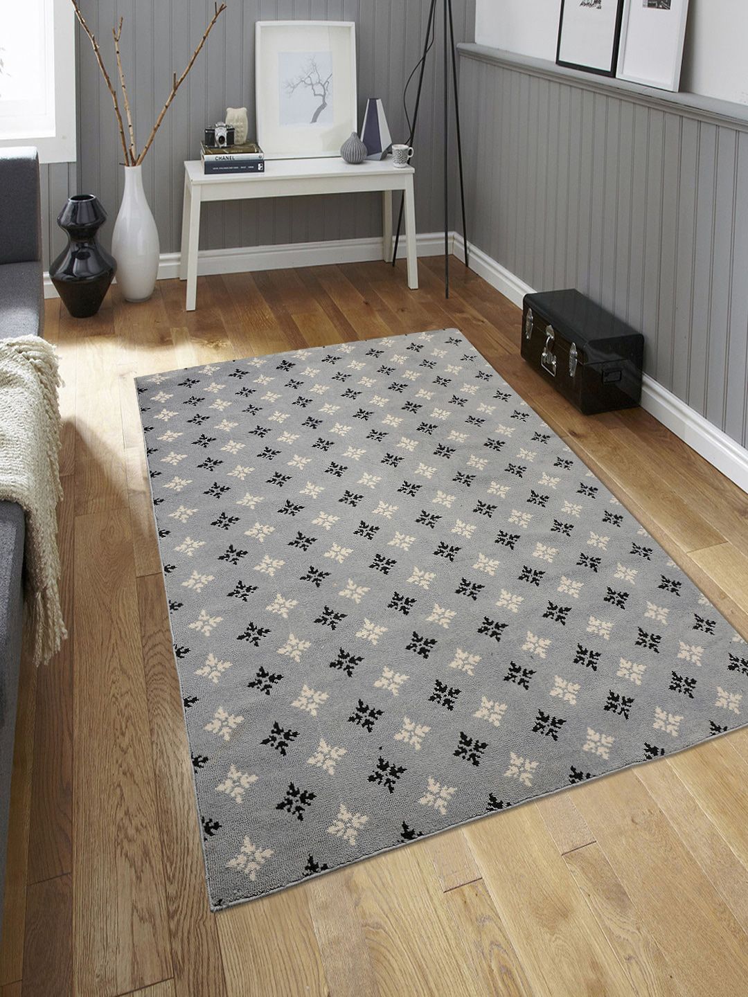 Saral Home Grey & Black Floral Designer Anti-Skid Carpet Price in India