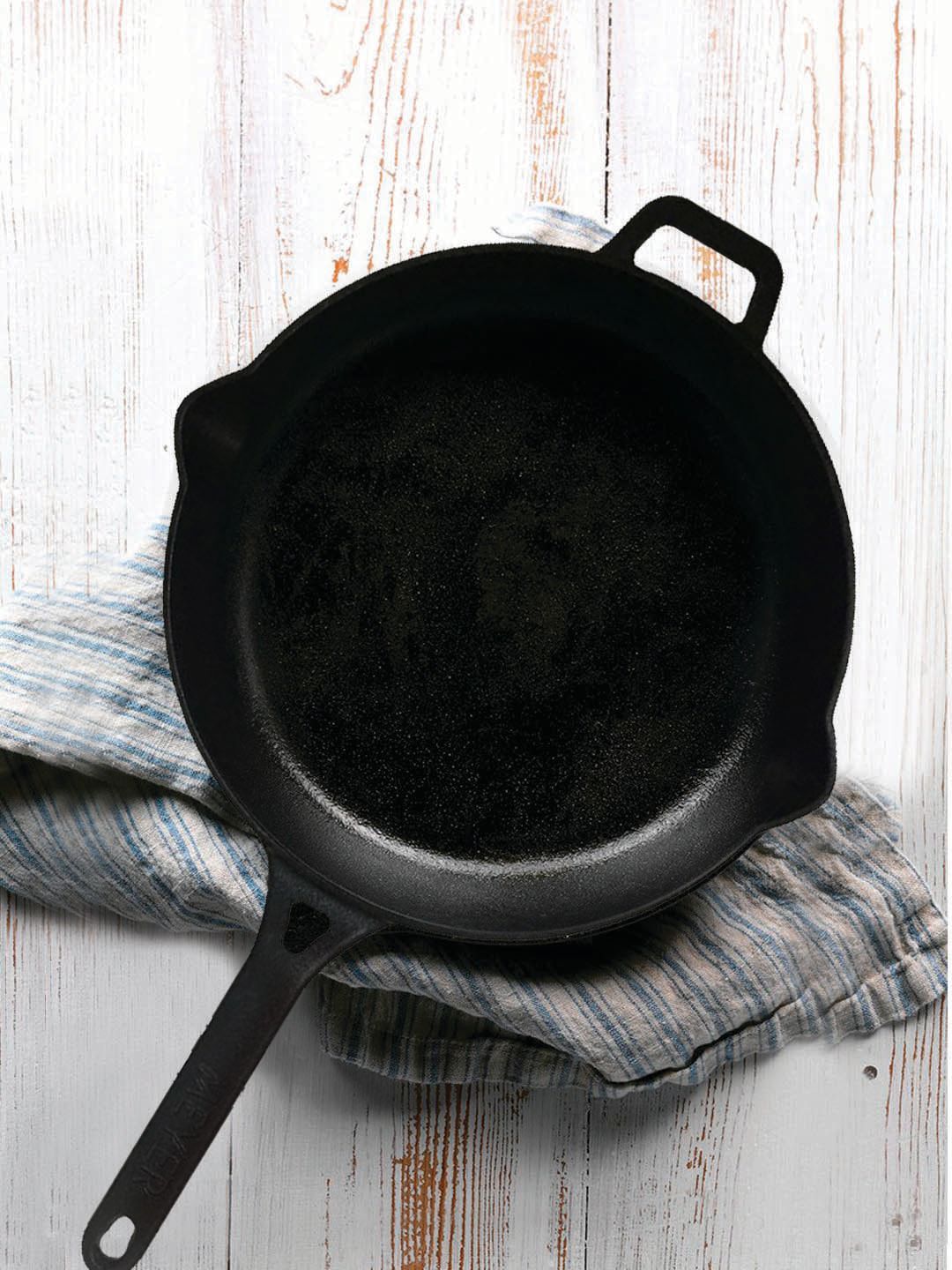 MEYER Black Pre-Seasoned Cast Iron Skillet 26cm Price in India