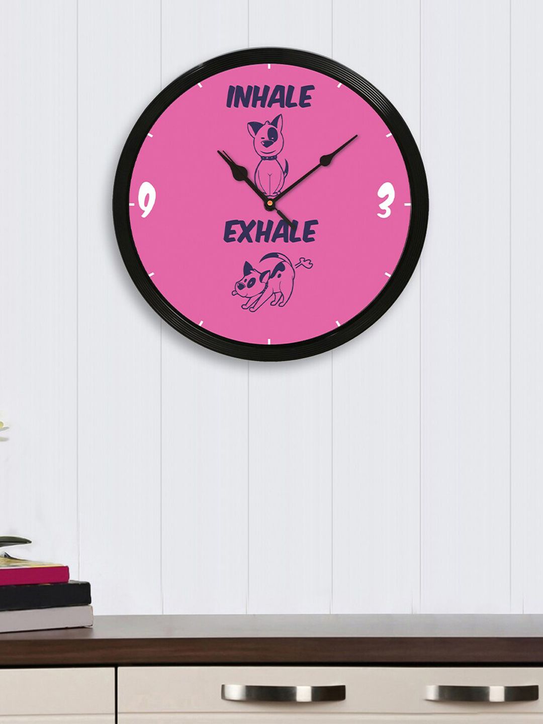 eCraftIndia Black & Pink Round Printed 31 cm Analogue Wall Clock Price in India