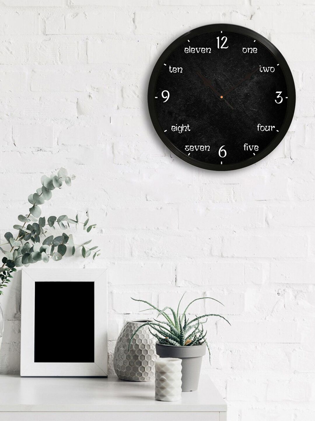 eCraftIndia Black Round Printed 31cm Analogue Wall Clock Price in India