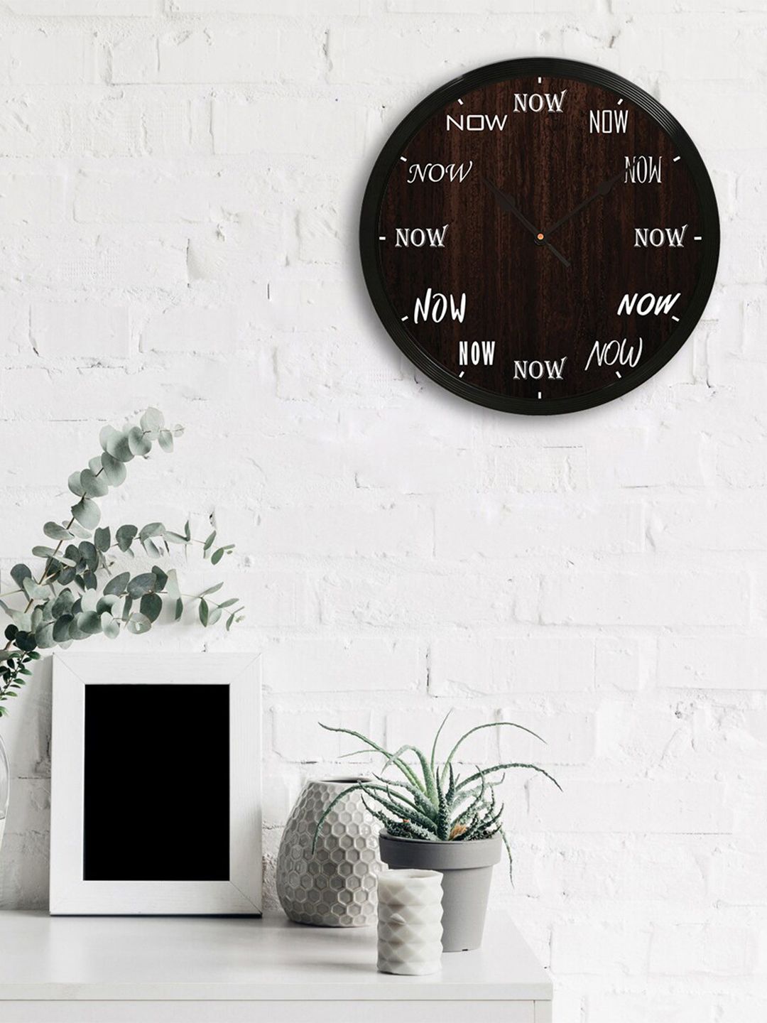 eCraftIndia Black Round Printed Analogue Wall Clock Price in India