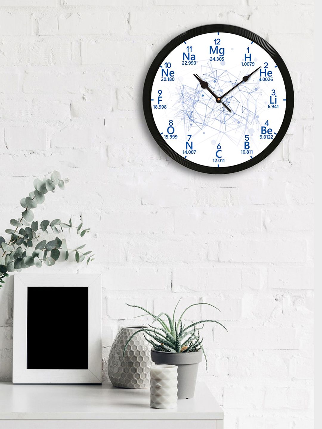 eCraftIndia Black Round Printed Analogue Wall Clock Price in India