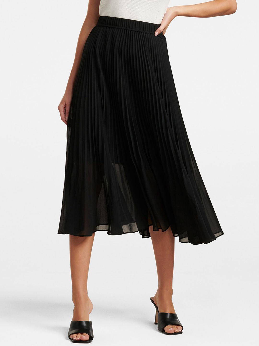 Forever New Black Solid Accordion Pleats A-Line Skirt