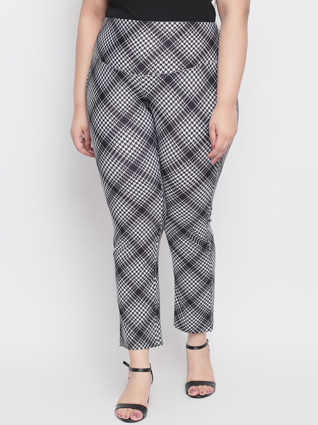 Amydus Women Plus Size Black & White Regular Fit Checked Regular Trousers Price in India