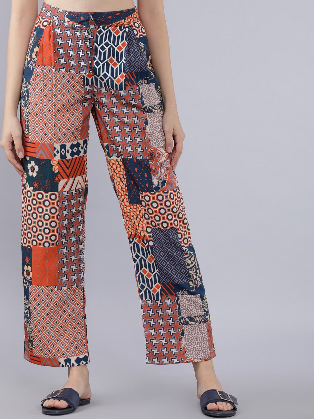 Tokyo Talkies Women Green & Rust Brown Regular Fit Printed Regular Trousers