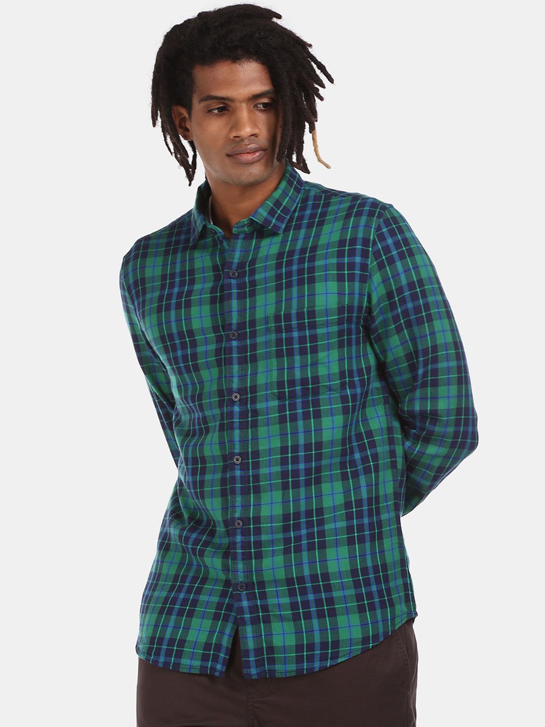Cherokee Men Green & Green Regular Fit Checked Cotton Casual Shirt