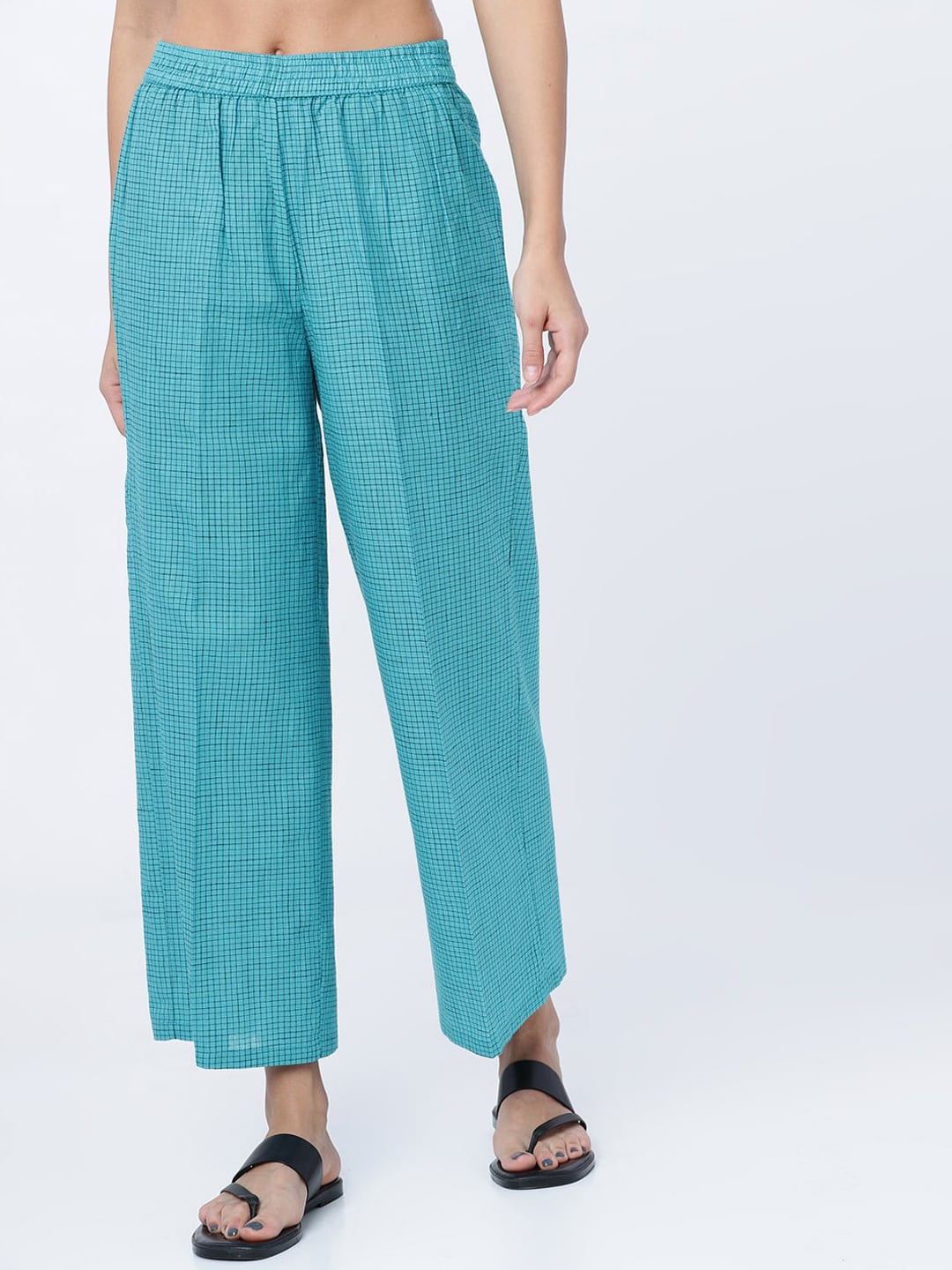 Vishudh Women Blue & Black Checked Cropped Straight Palazzos Price in India