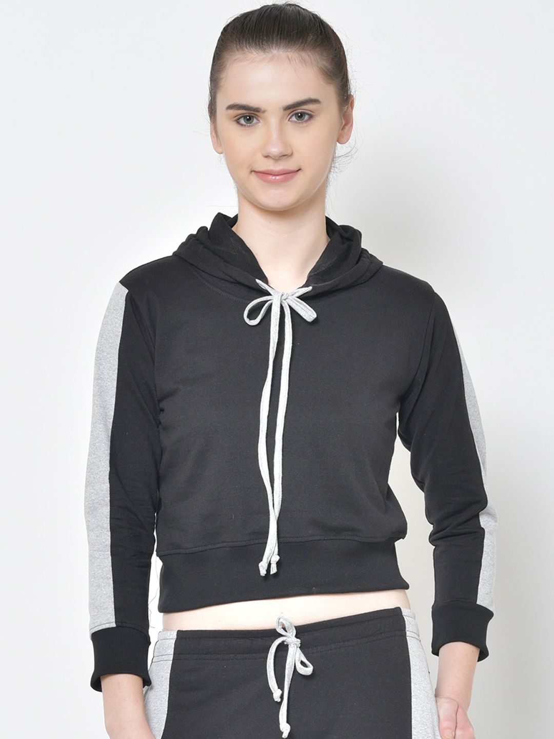 American-Elm Women Black Solid Sweatshirt Price in India