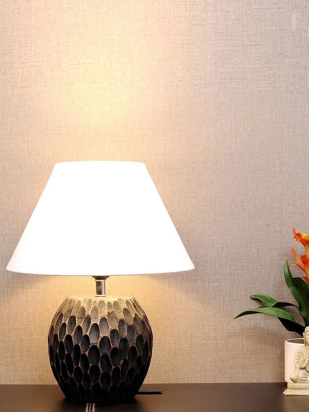 THE LIGHT STORE Black & White Solid Contemporary Table Lamp with Shade Price in India