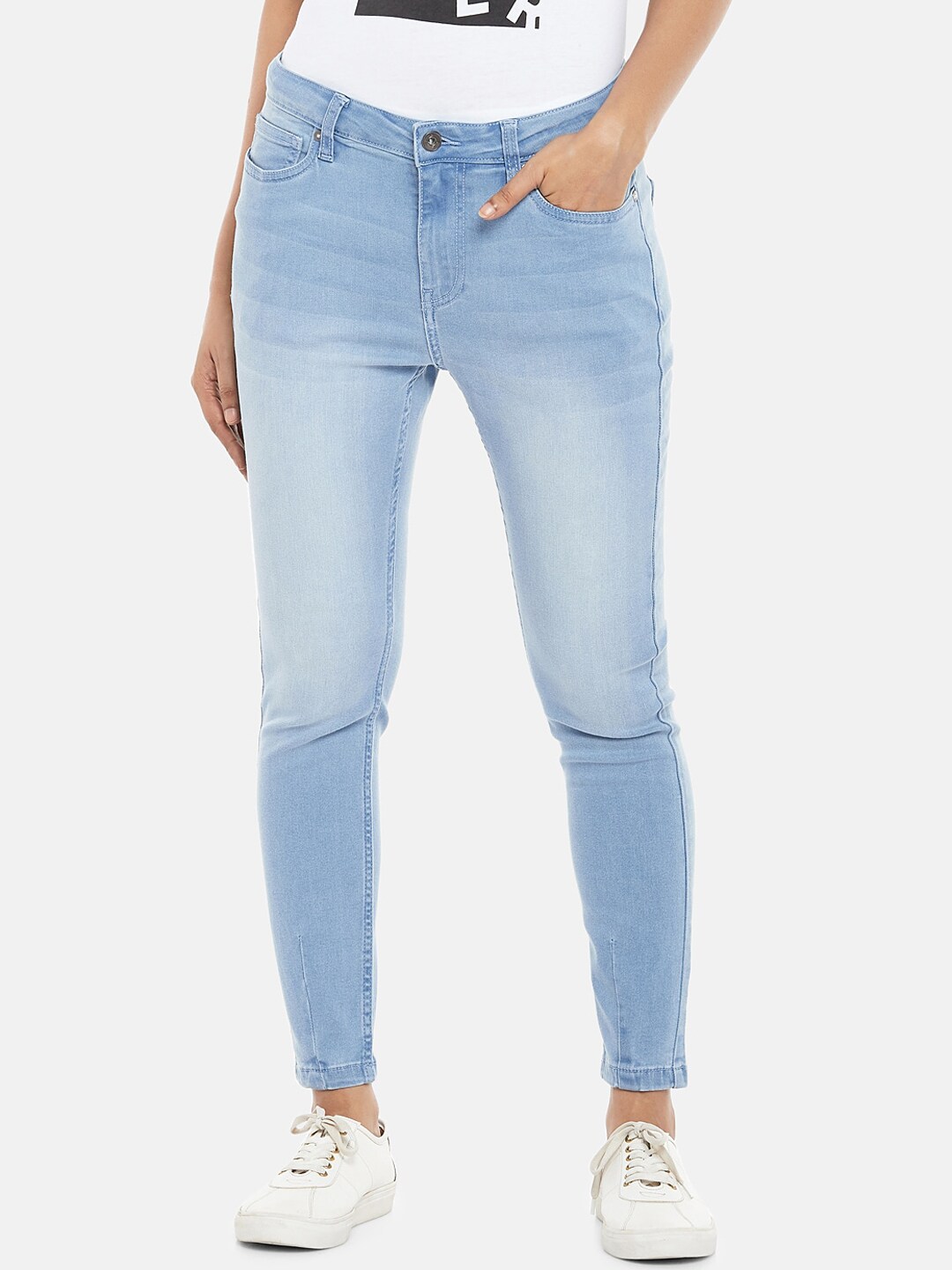 People Women Blue Skinny Fit Mid-Rise Jeans Price in India
