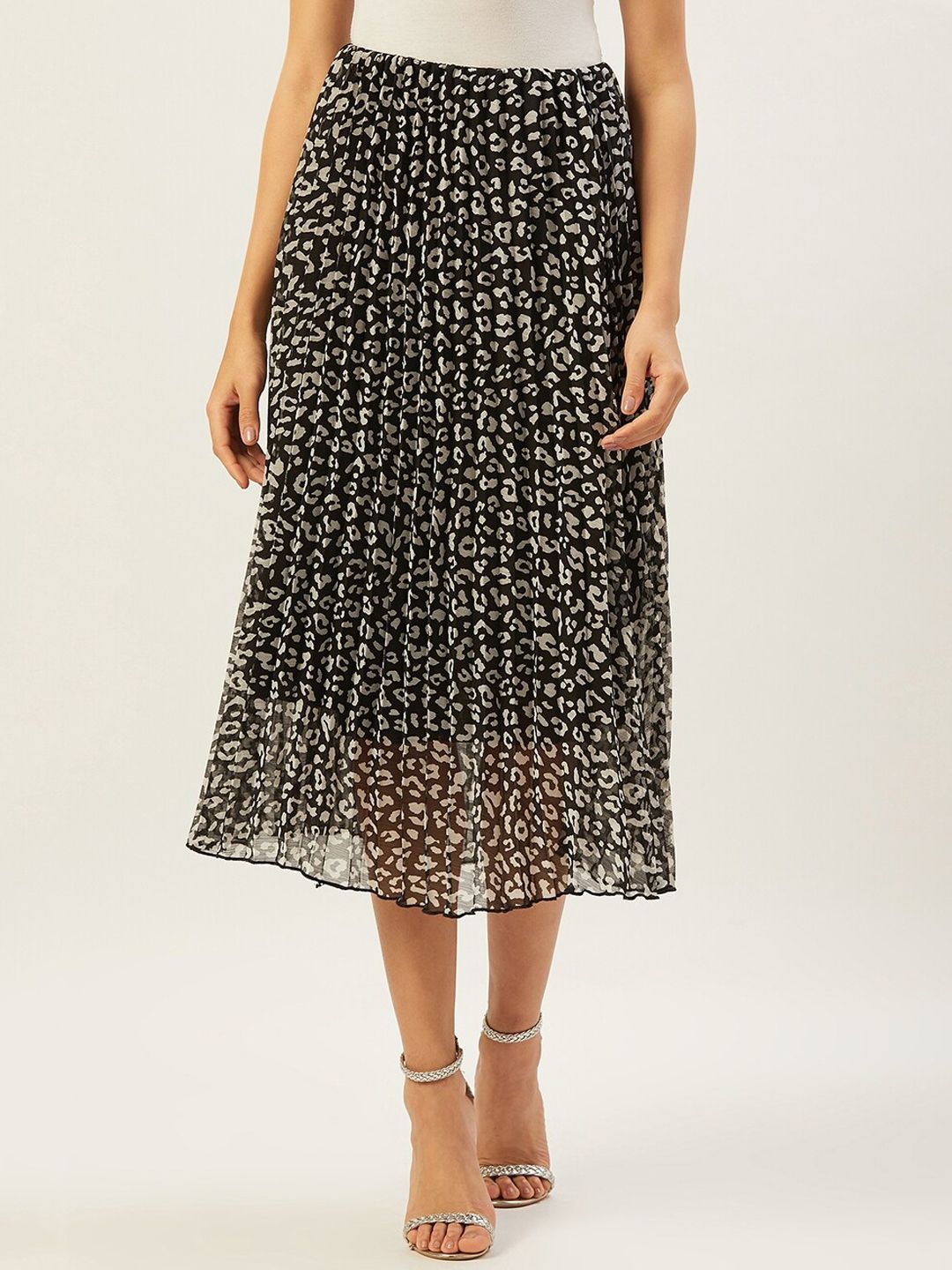 ANVI Be Yourself Women Black & White Printed Midi Flared Skirt