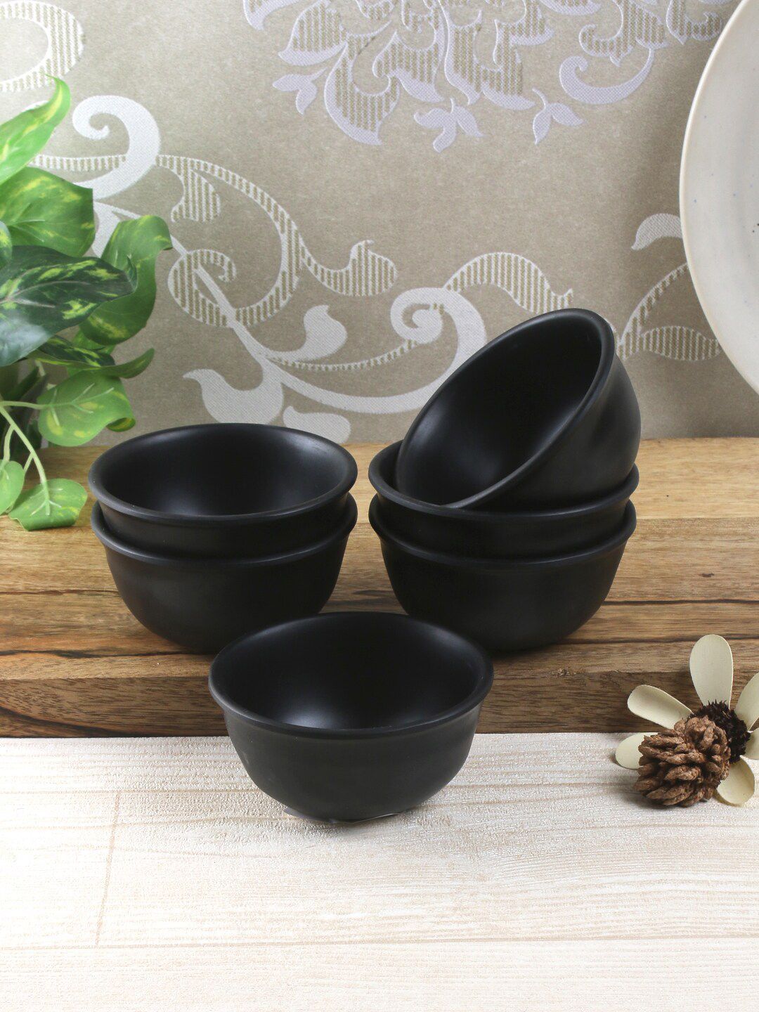 Servewell Black Solid Set Of 6 Bowls Price in India