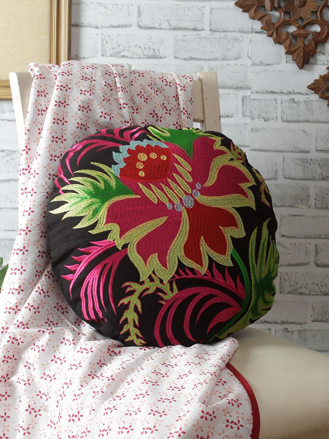 REME Multicoloured Set of Single Floral Round Cushion Covers Price in India