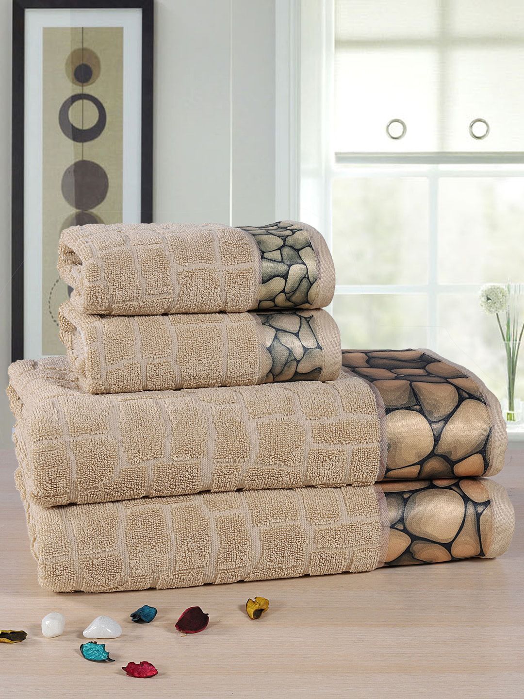 RANGOLI Set of 4 Beige Printed GSM 500 Towel Set Price in India