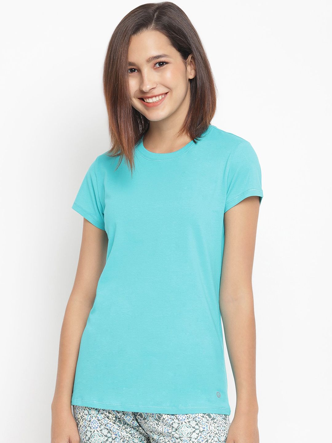 Enamor Women Blue Solid Round Neck T-shirt