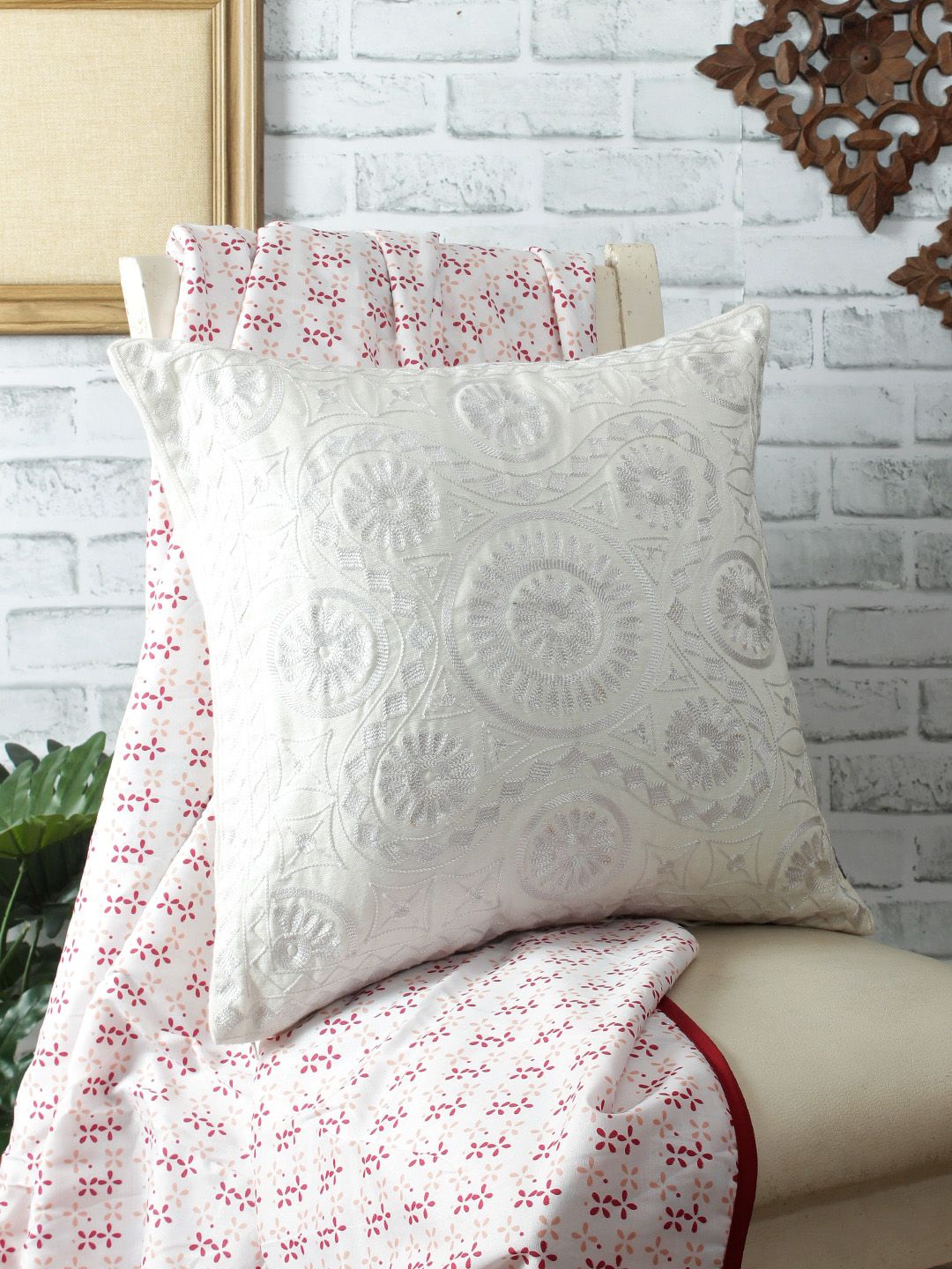 REME White Set of Single Embroidered Square Cushion Covers Price in India