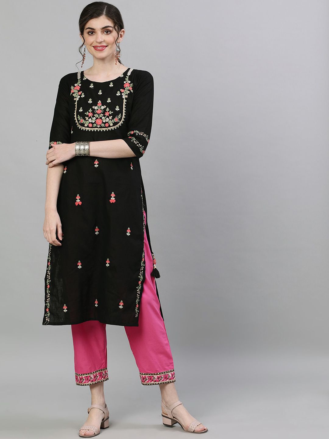 Ishin Women Black & Pink Embroidered Straight Kurta Price in India