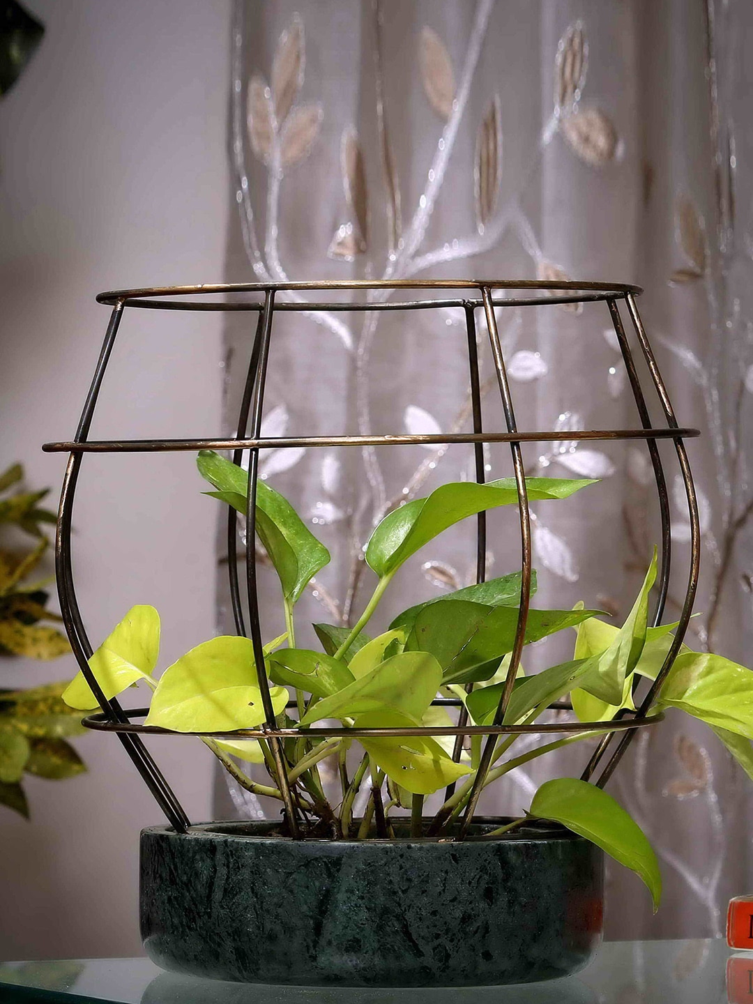 POSH-N-PLUSH Green Marble with Brass Antique Metal Net Planter Price in India