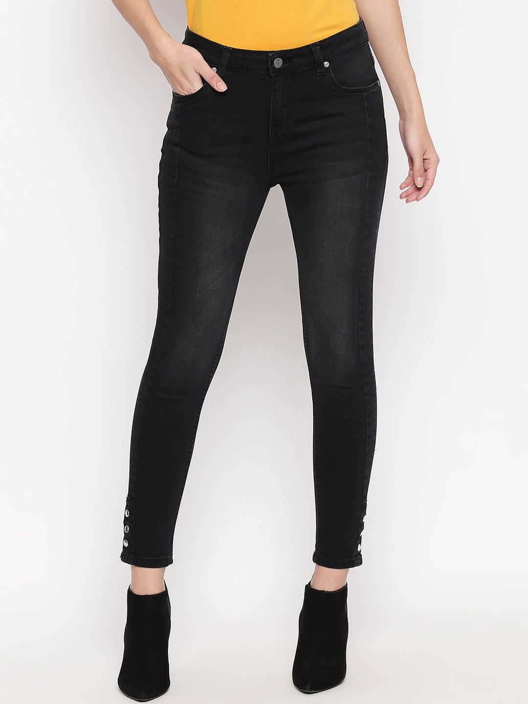 People Women Black Regular Fit Jeans Price in India