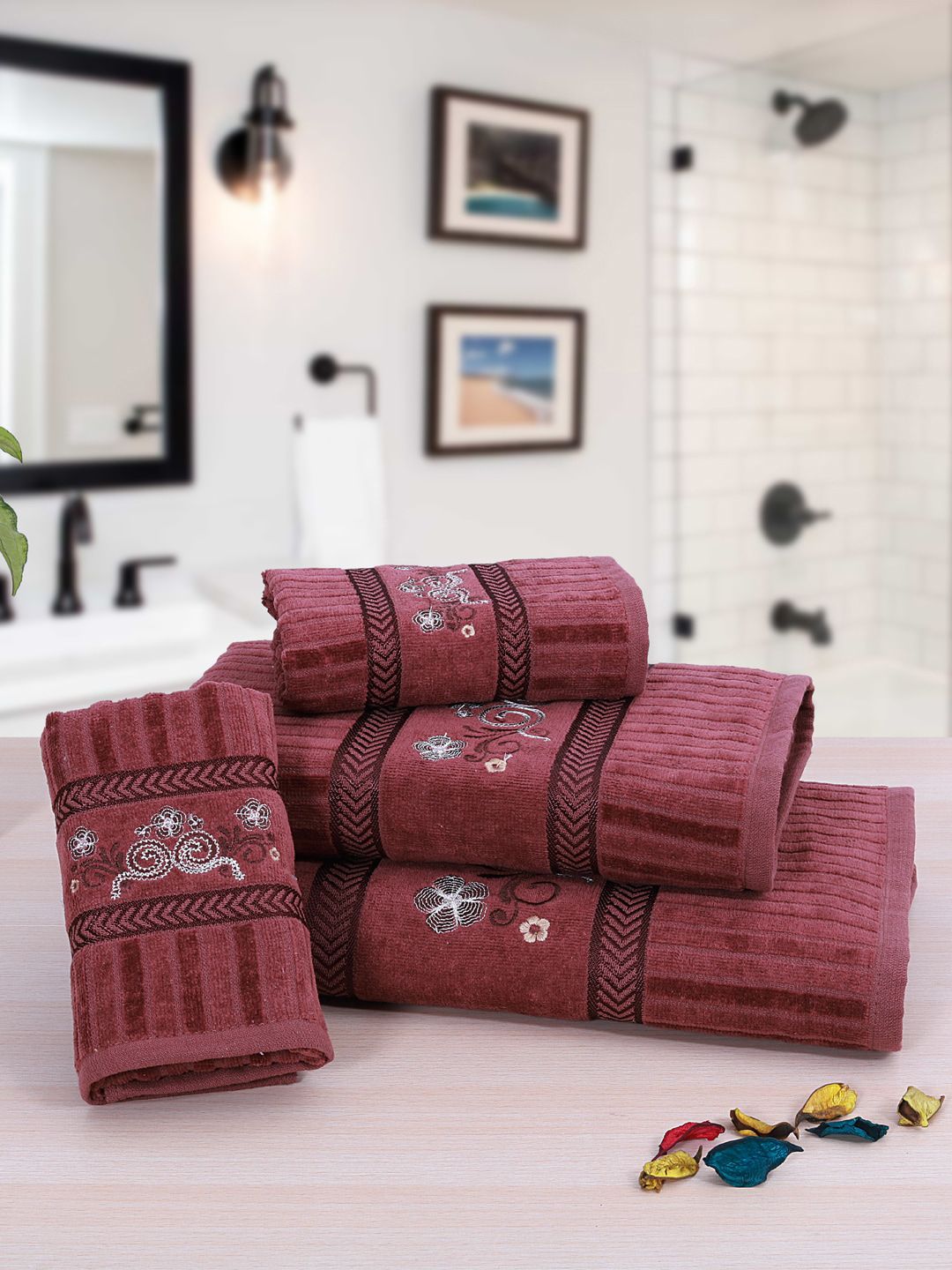 RANGOLI Unisex Set of 4 Brown & White Embroidery Cotton Towels Price in India