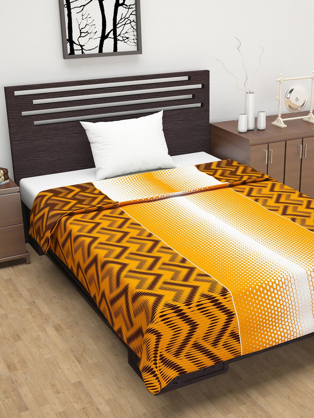 Divine Casa Orange & Brown Abstract Mild Winter 120 GSM Single Bed Dohar Price in India