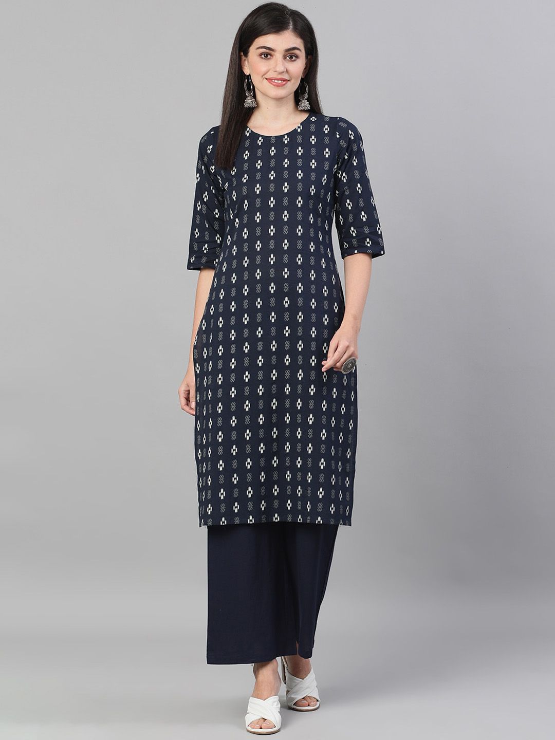 Nayo Women Navy Blue Printed Kurta with Palazzos