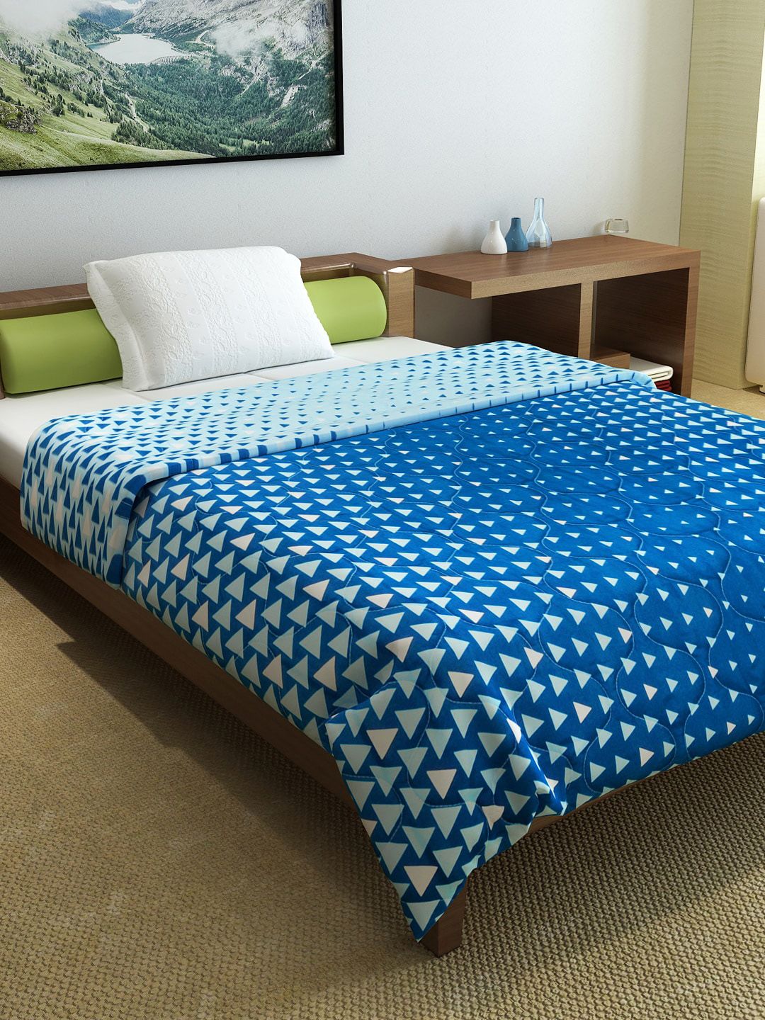 Divine Casa Blue & White Geometric Mild Winter 120 GSM Single Bed Comforter Price in India