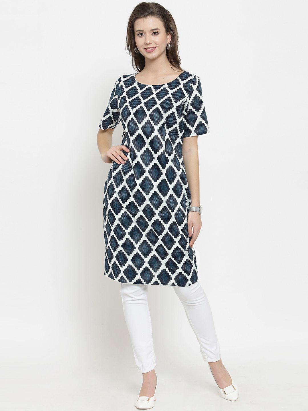 Get Glamr Women Blue & White Geometric Printed Kurta Price in India