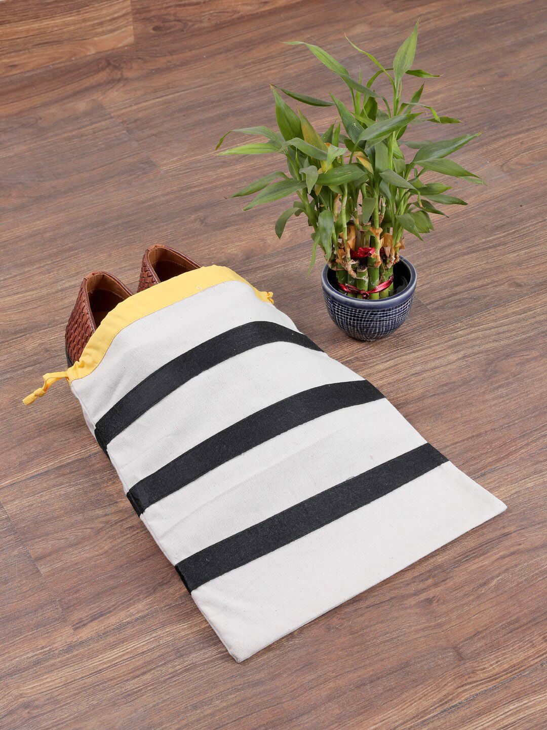 My Gift Booth Unisex Set Of 8 Cream-Coloured & Black Striped Reusable Shoe Organizers Price in India