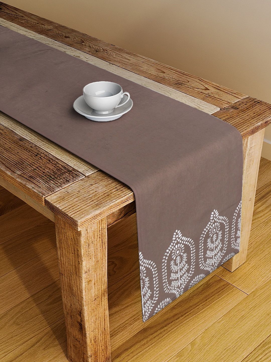 BLANC9 Brown & White Printed Cotton Table Runner Price in India