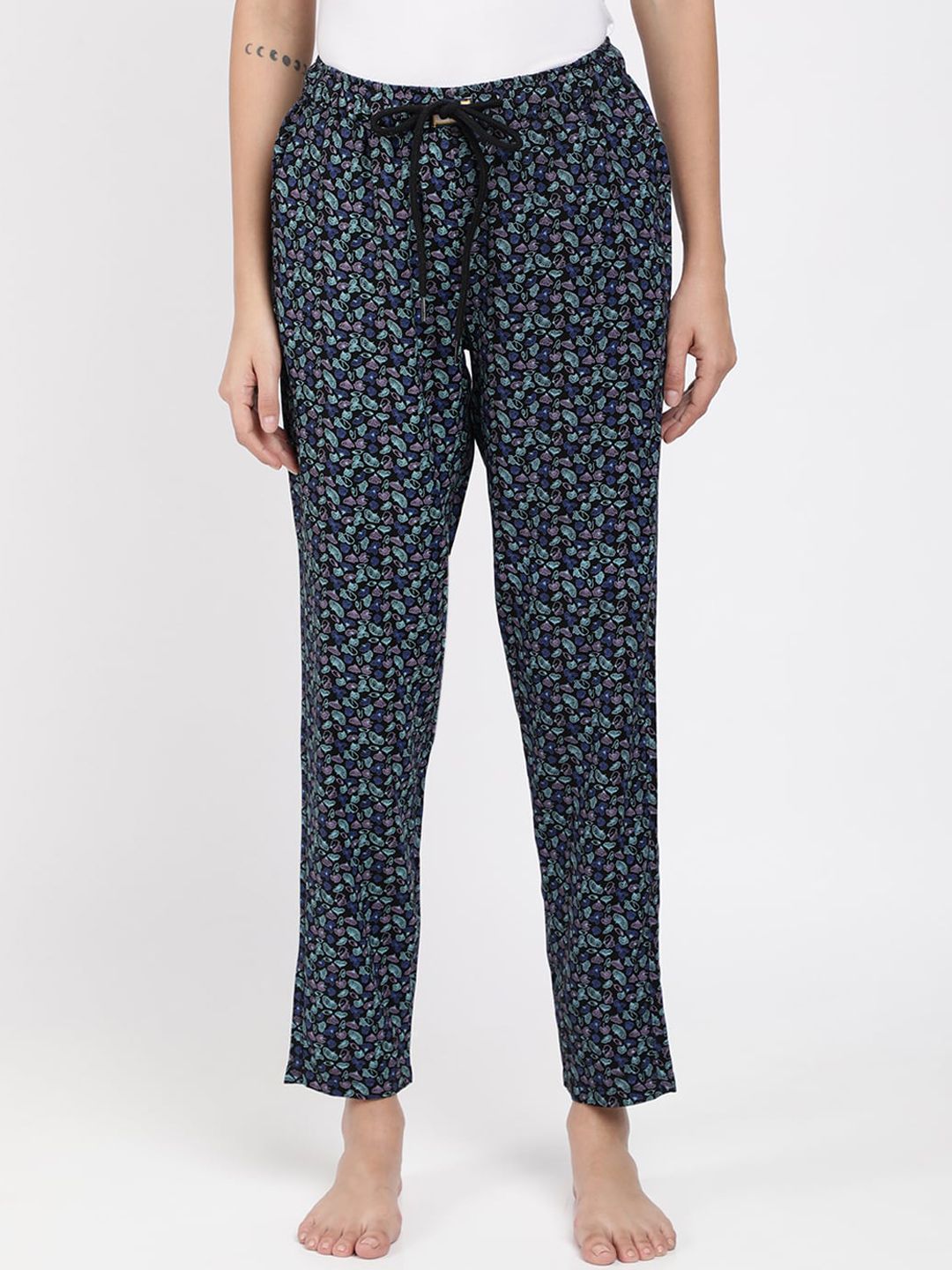 Bene Kleed Women Black & Blue Printed Lounge Pants Price in India