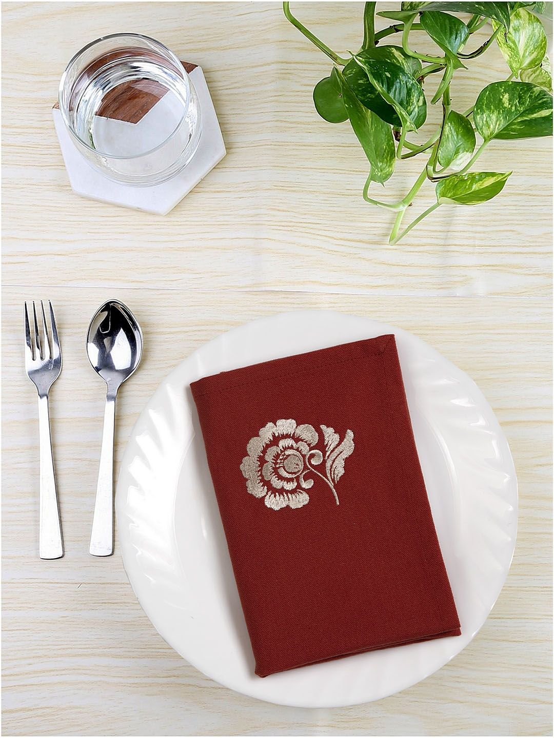 BLANC9 Set Of 8 Maroon & Gold-Coloured Embroidered Table Napkins Price in India