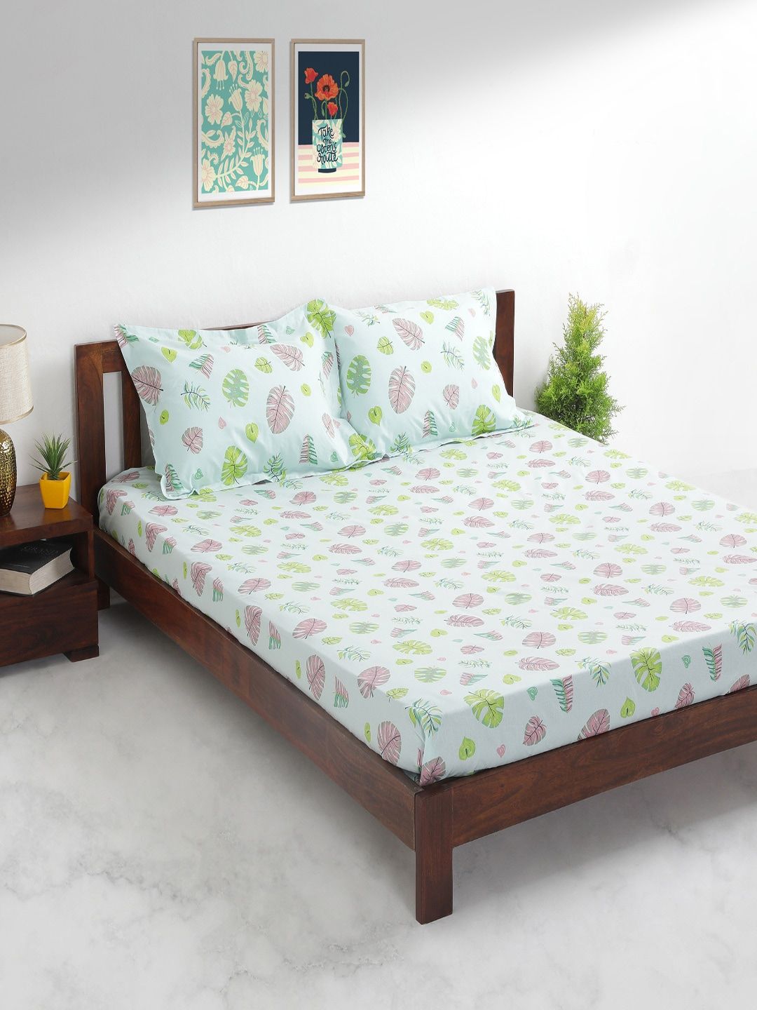 Chumbak Green Conversational 144 TC Cotton 1 Queen Bedsheet with 2 Pillow Covers Price in India