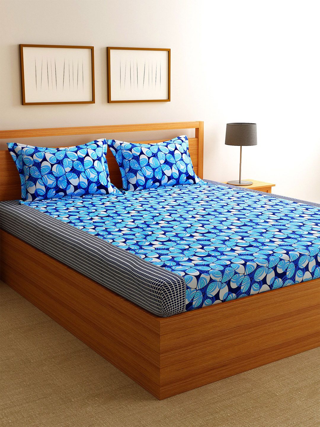 Florida Blue & White Floral 144 TC Polycotton 1 Queen Bedsheet with 2 Pillow Covers Price in India