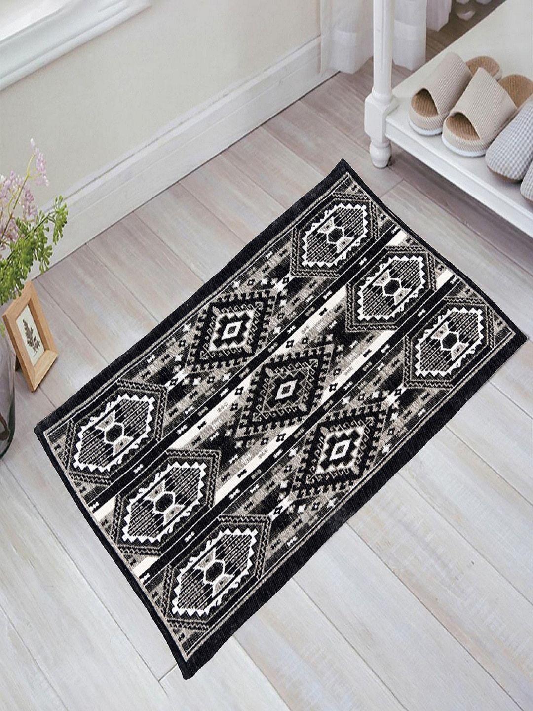 BELLA TRUE Set of 2 Black & White Geometric Printed Anti-Skid Floor Mats Price in India