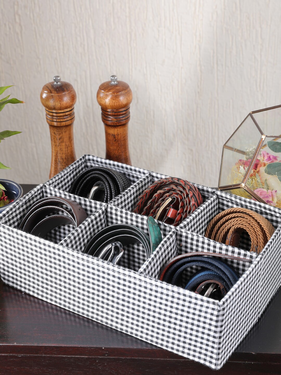 My Gift Booth Black & White Checked Watch & Belt Organiser Price in India