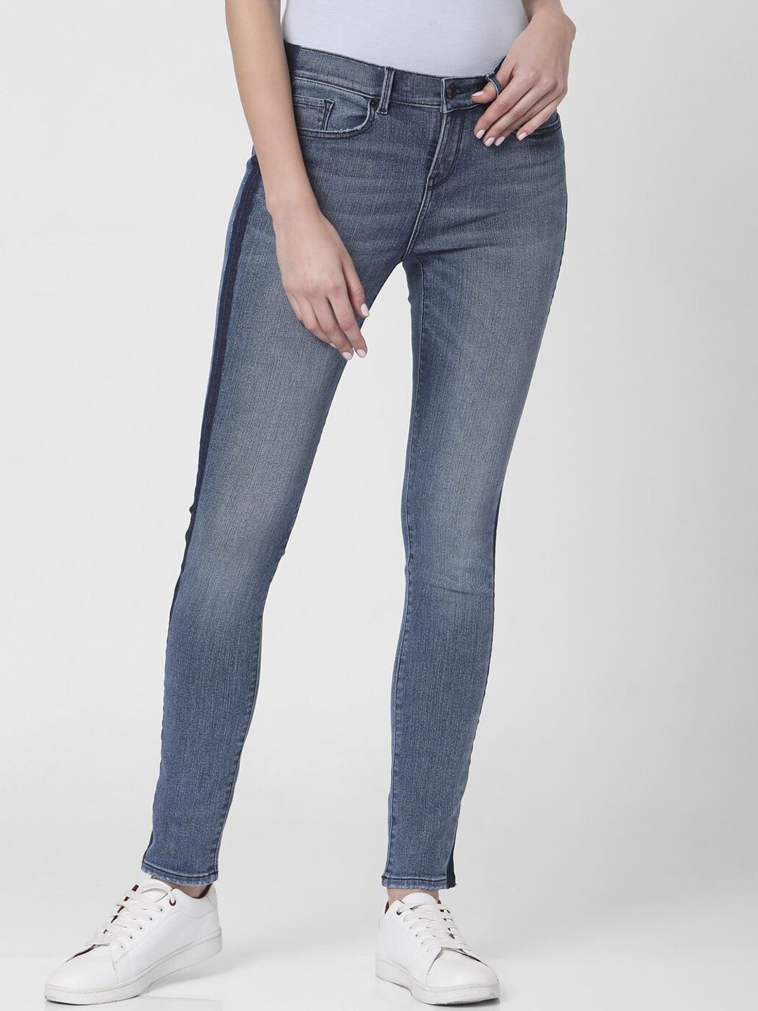 Vero Moda Women Blue Skinny Fit Mid-Rise Mildly Distressed Jeans Price in India