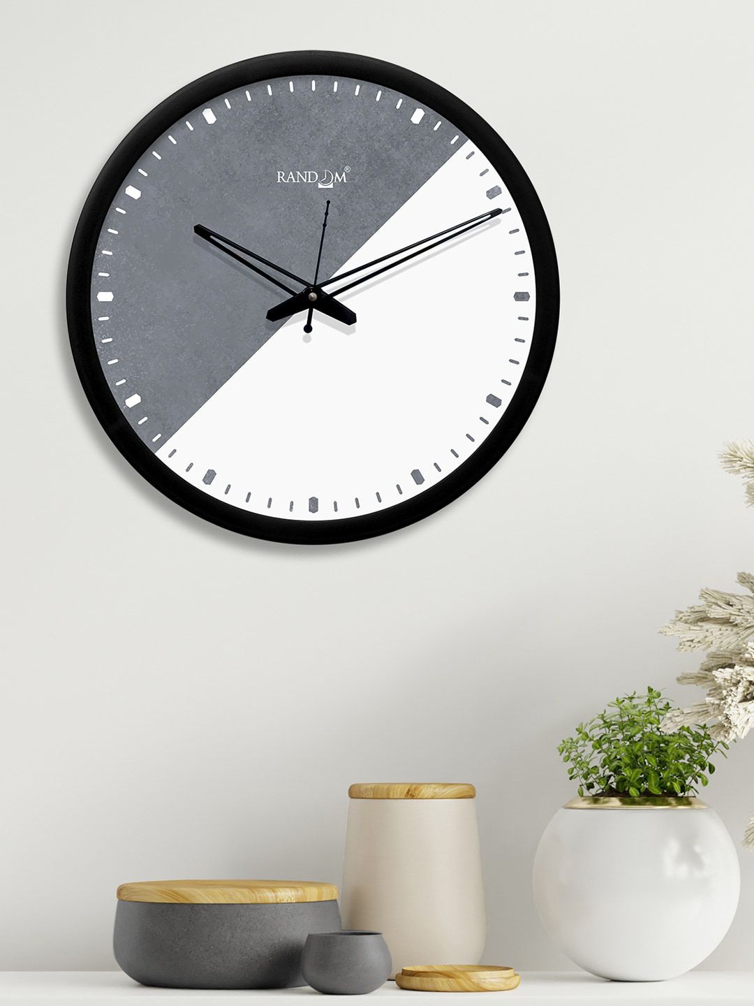 RANDOM Grey & White Round Colourblocked 30.4 cm Analogue Wall Clock Price in India