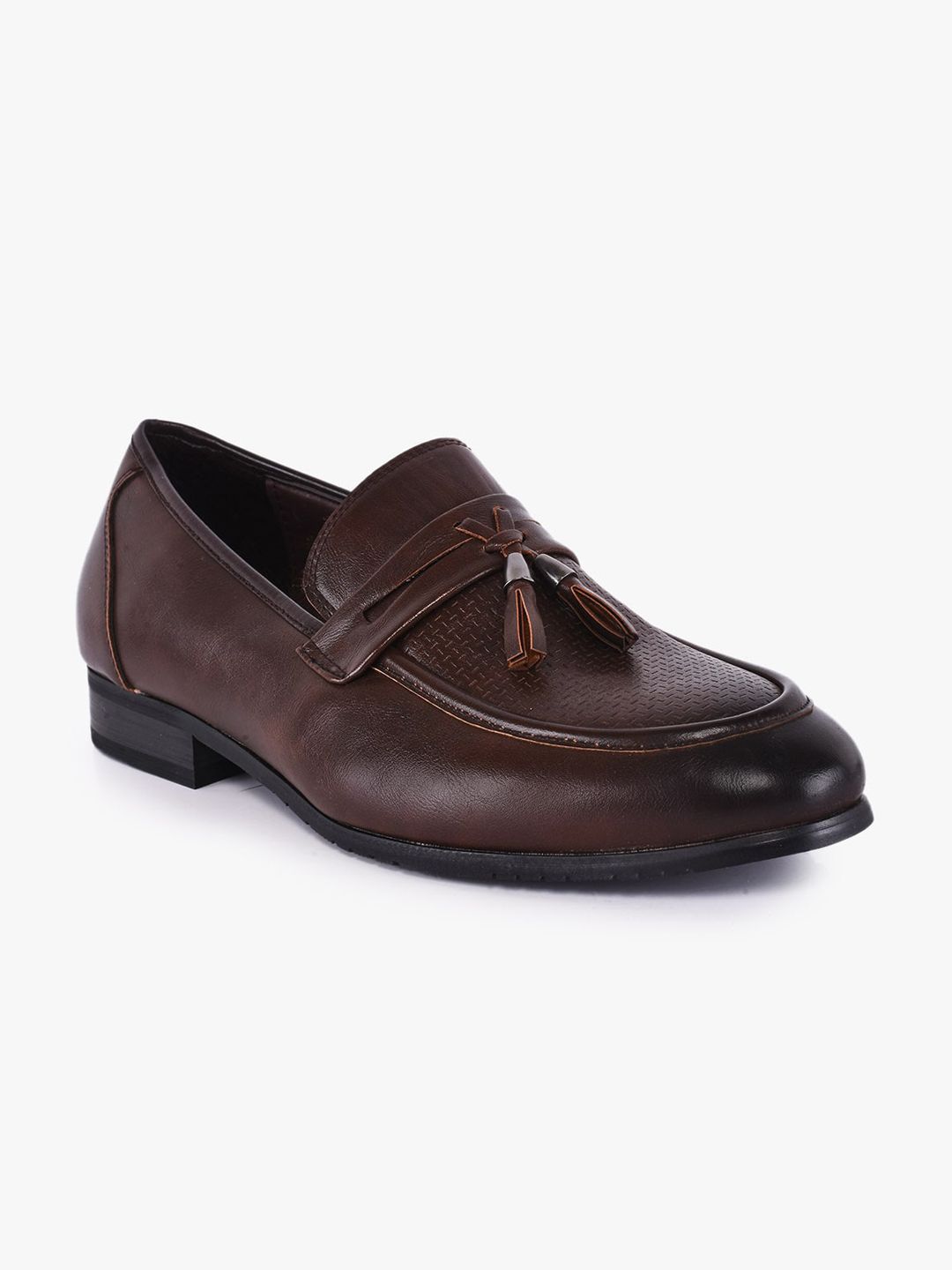 BuckleUp Men Brown Textured Leather Formal Loafers
