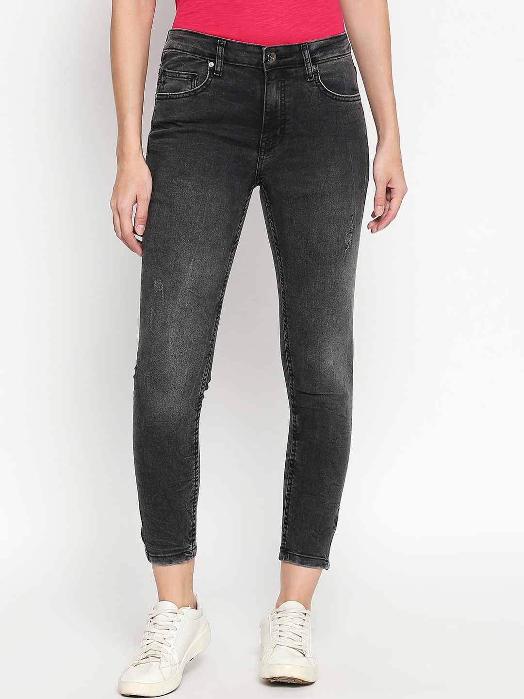 People Women Charcoal Grey Skinny Fit Mid-Rise Low Distress Jeans Price in India