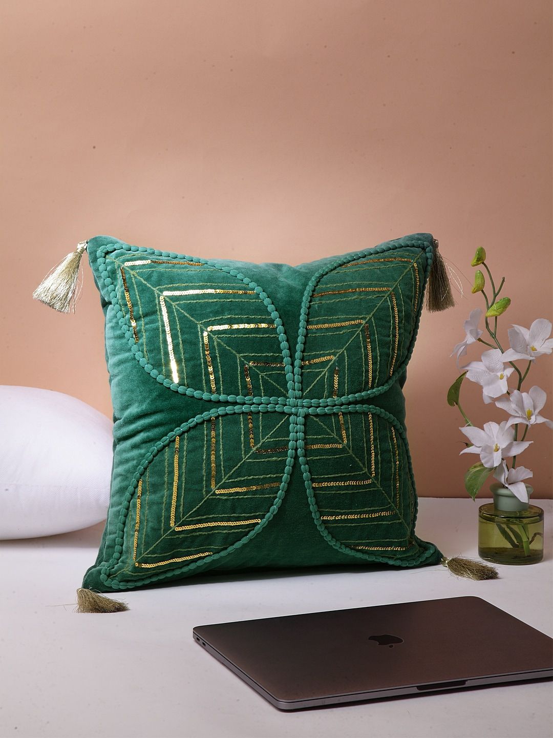 BLANC9 Green & Gold-Toned Set of Single Embroidered Square Cushion Covers Price in India