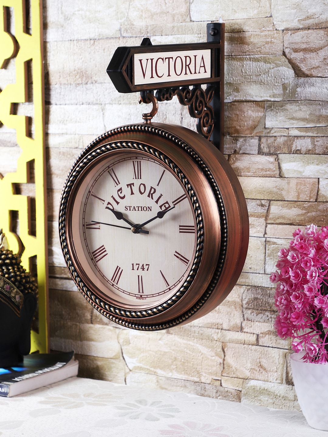EXIM DECOR Copper-Toned & Off-White Round Textured Analogue Wall Clock Price in India