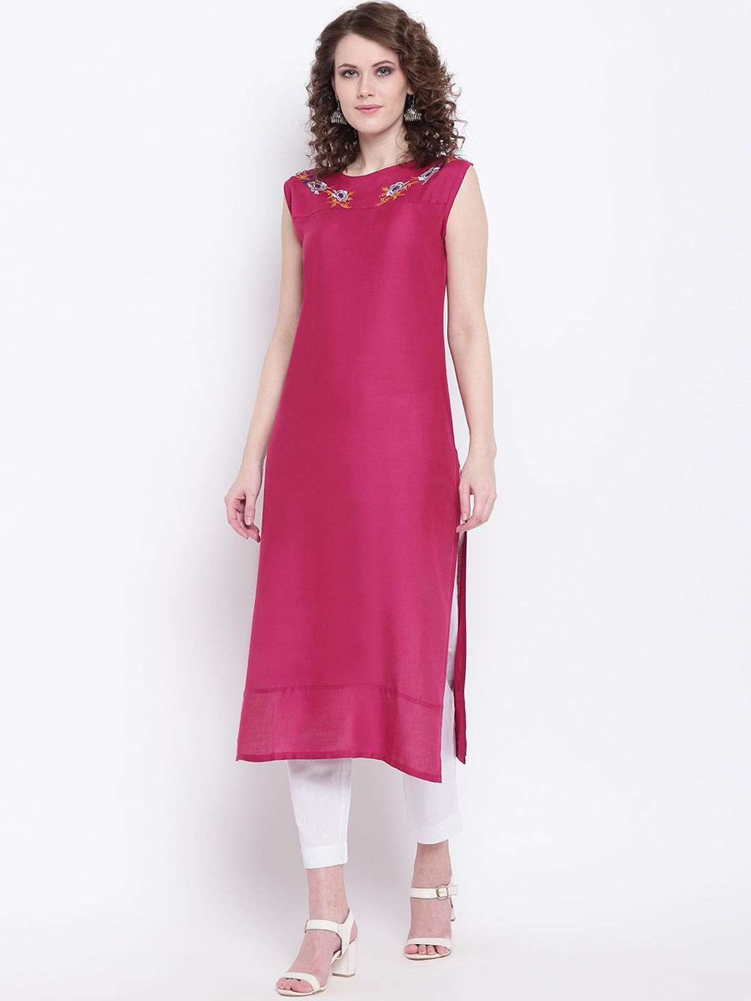 Napra Women Fuchsia Thread Work Crepe Kurta Price in India