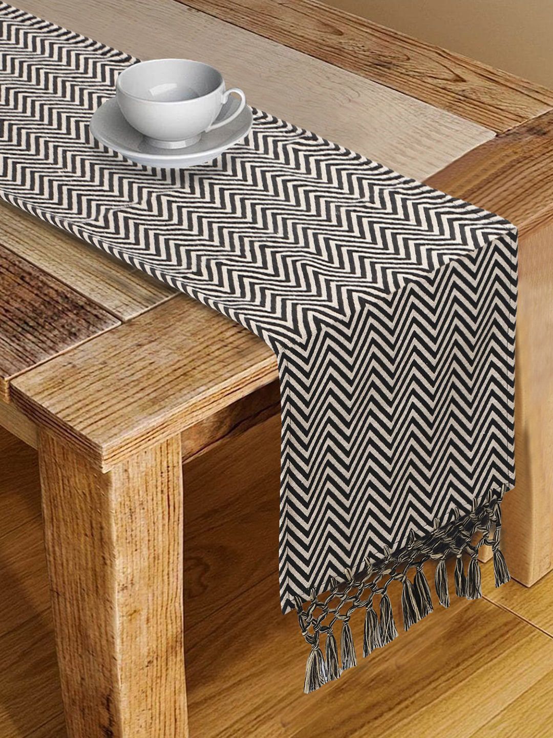 Mezposh Black & Off-White Chevron Pattern 4-Seater Table Runner Price in India