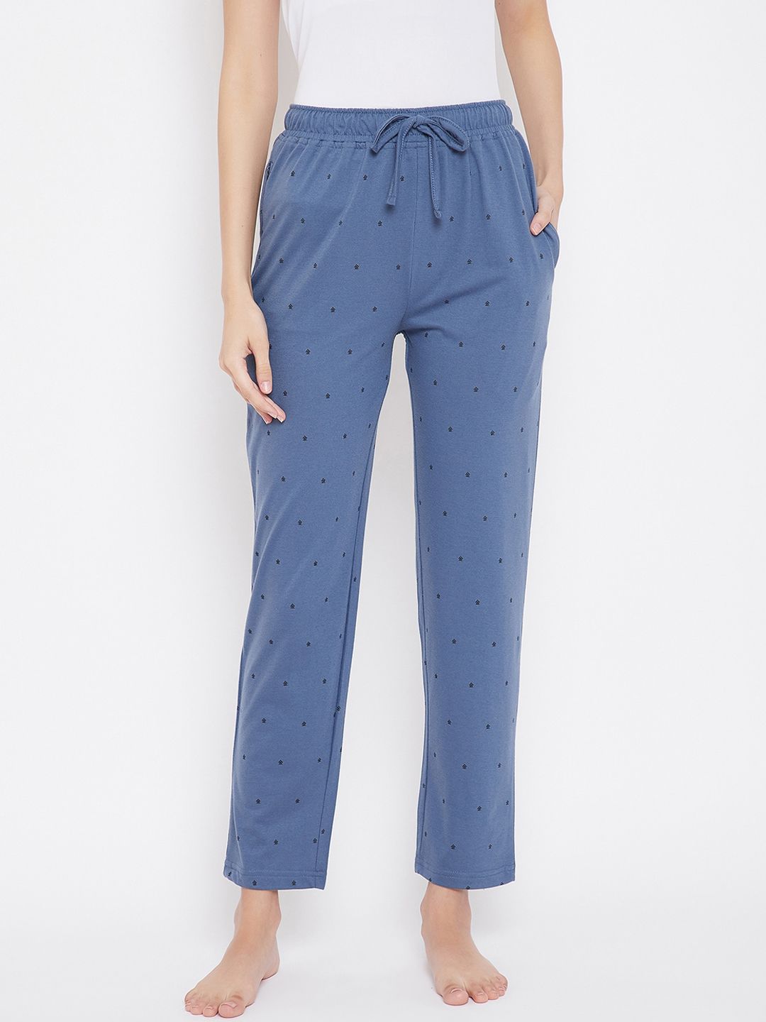 Okane Women Blue & Black Printed Lounge Pants Price in India