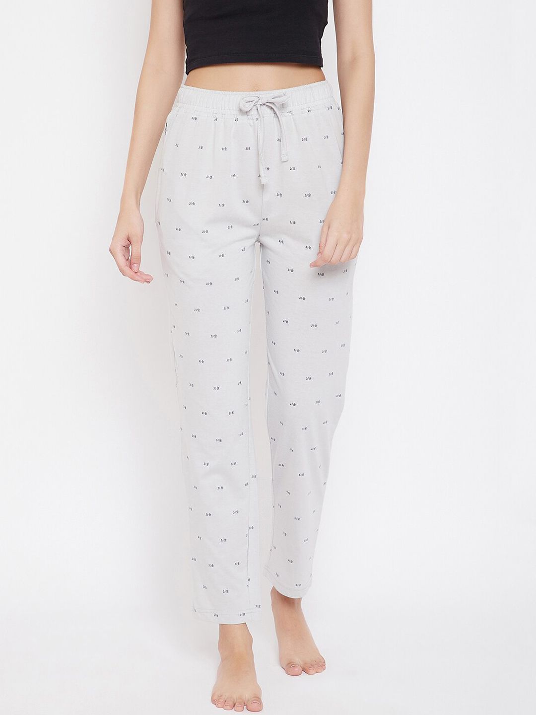 Okane Women White & Blue Printed Lounge Pants Price in India